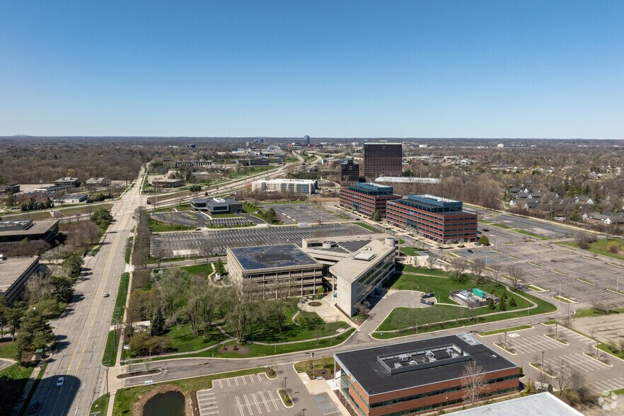 More Photos Of 20500 Civic Center Dr, Southfield Office For Sale