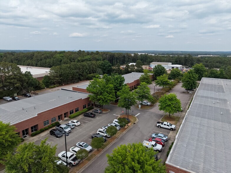 More Photos Of 1301-1317 Copeland Oak Dr, Morrisville Warehouse For Sale