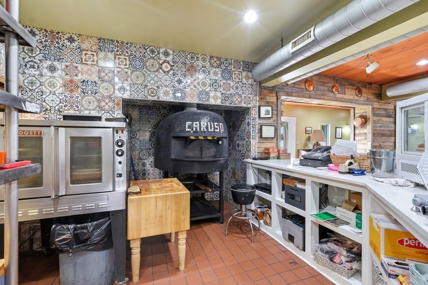 More Photos Of 424 N Main St, Souderton Restaurant For Sale
