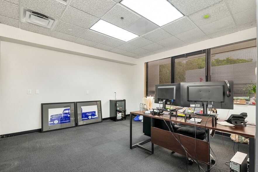 More Photos Of 1300 Old Congress Ave, West Palm Beach Office For Sale