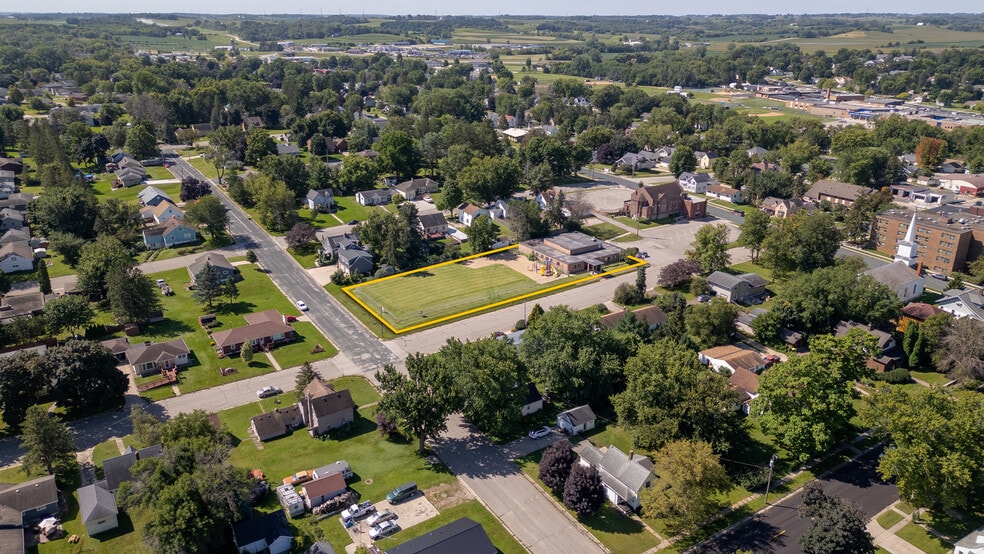 More Photos Of 223 E 5th St, Zumbrota Schools For Sale