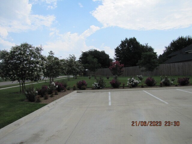 More Photos Of 1801 Rufe Snow Dr, Keller Medical For Sale