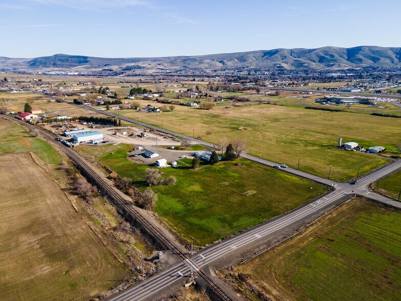 More Photos Of 139802 W Johnson Rd, Prosser Industrial For Sale