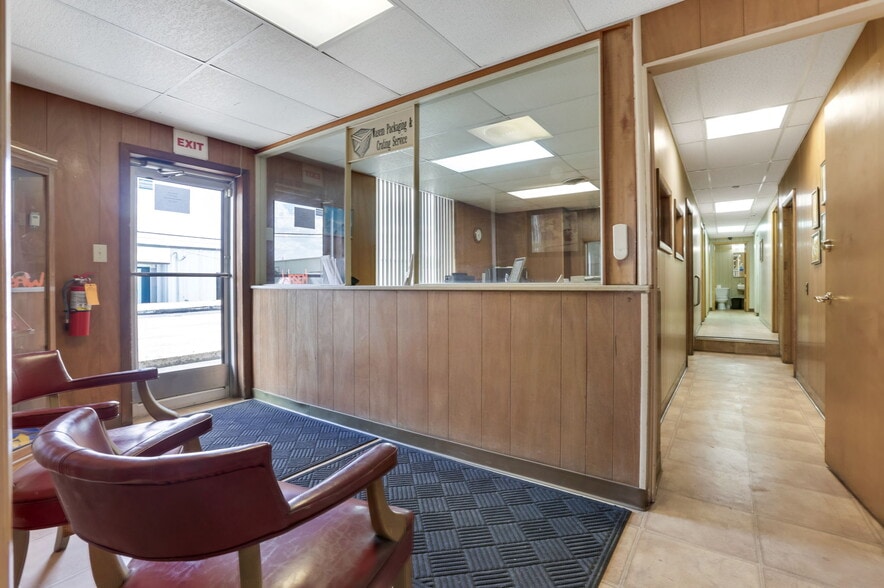 More Photos Of 2591 Harrison Rd, Columbus Warehouse For Sale