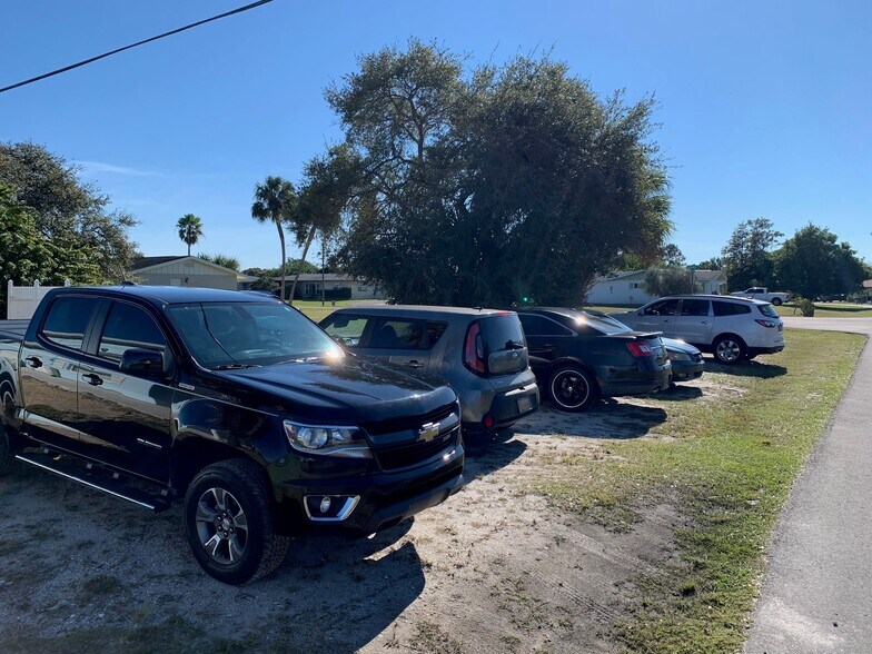 More Photos Of 3221 Tamiami Trl, Port Charlotte Medical For Lease