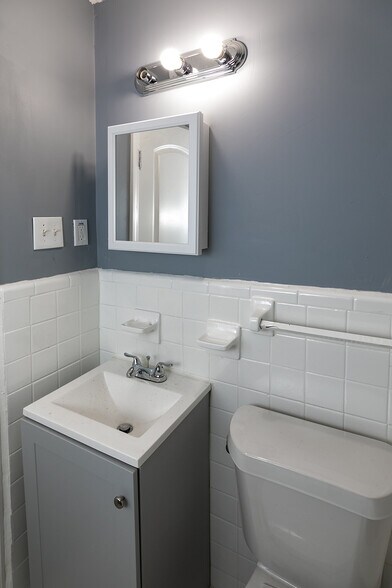 More Photos Of 3081 St. Charles Dr, Memphis Apartments For Sale