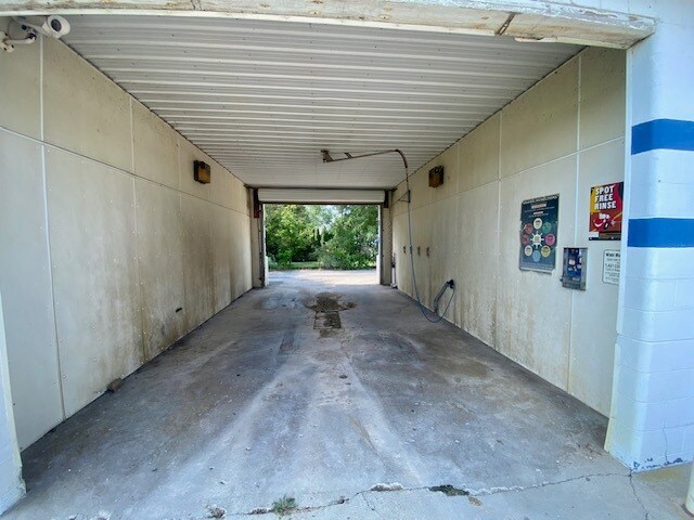 More Photos Of 415 Jackson st, Parker City Carwash For Sale
