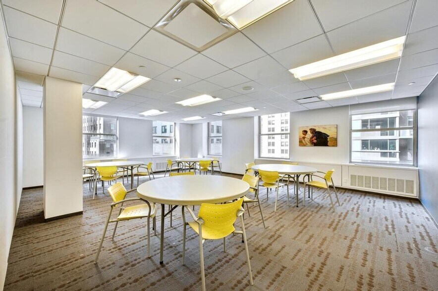 More Photos Of 125 Maiden Ln, New York Medical For Sale