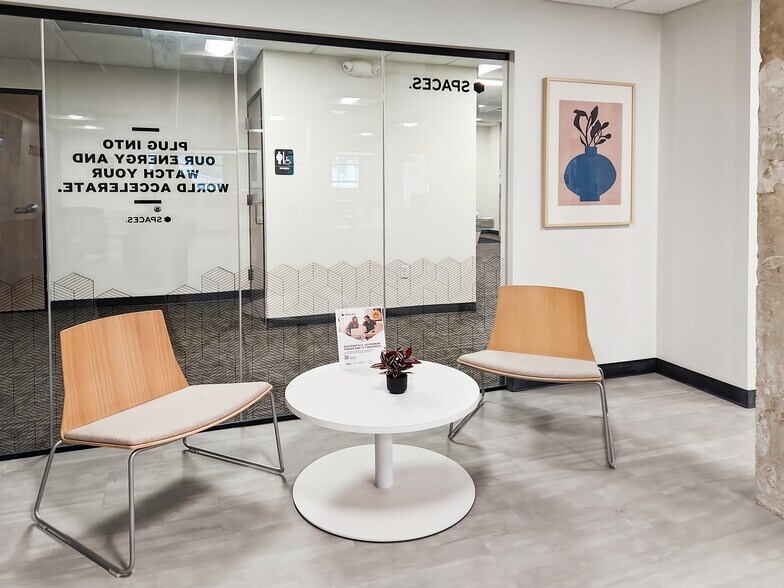 More Photos Of 540 N Broadway, Green Bay Coworking Space