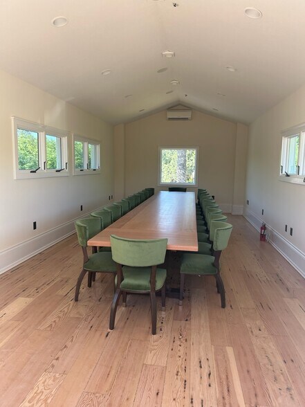 More Photos Of 6495 Washington St, Yountville Storefront For Lease