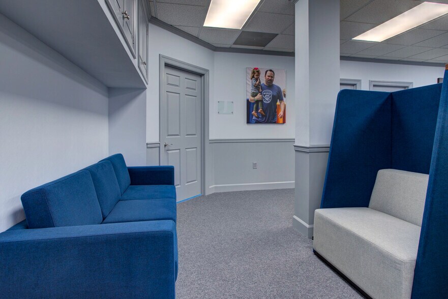 More Photos Of 930 Red Rose Ct, Lancaster Medical For Lease