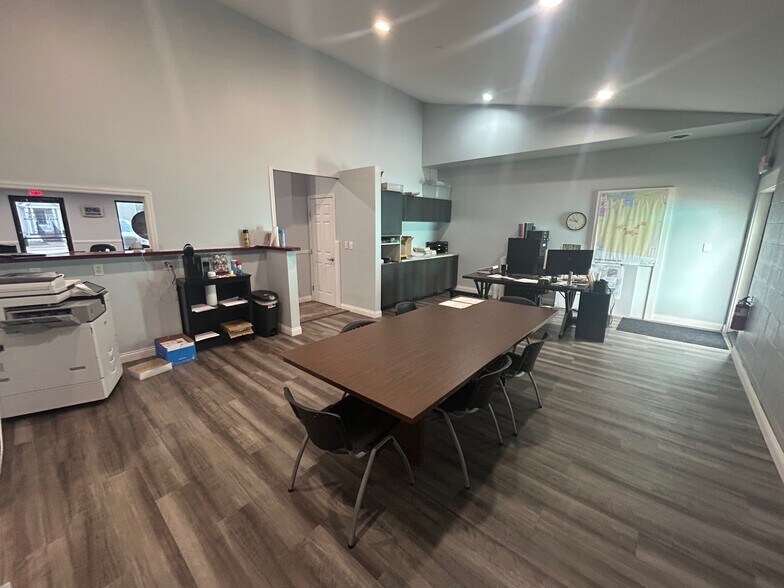 More Photos Of 8133 S State Route 48, Maineville Freestanding For Sale