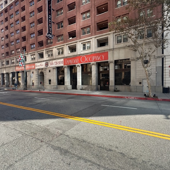 More Photos Of 1026 S Broadway, Los Angeles Apartments For Lease