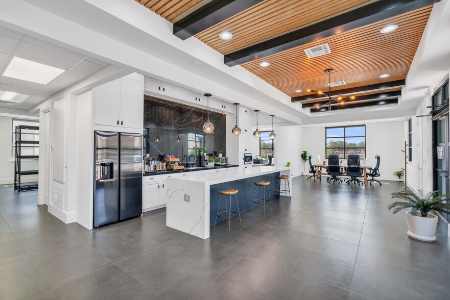 More Photos Of 8118 Fry Rd, Cypress Office For Sale