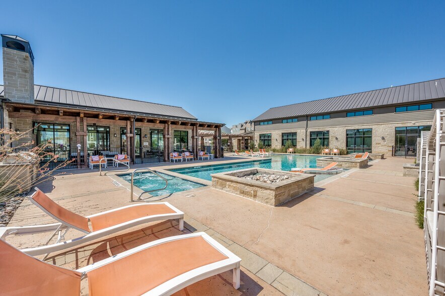 More Photos Of 2513 El Camino Ln, Dallas Specialty For Sale