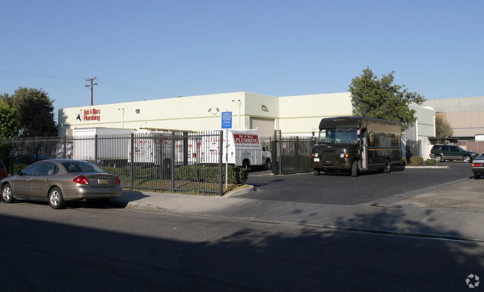 More Photos Of 1936 W 135th St, Gardena Warehouse For Lease