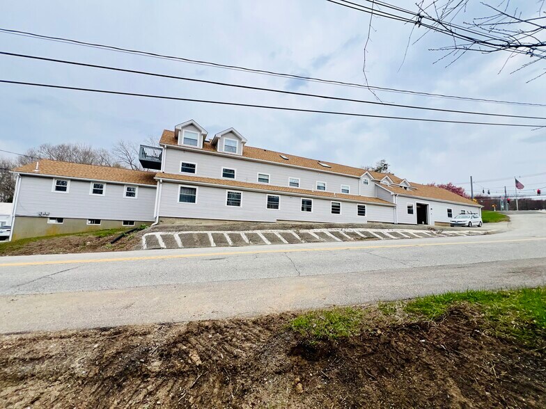 More Photos Of 36 Dr Foote Rd, Colchester Flex For Sale