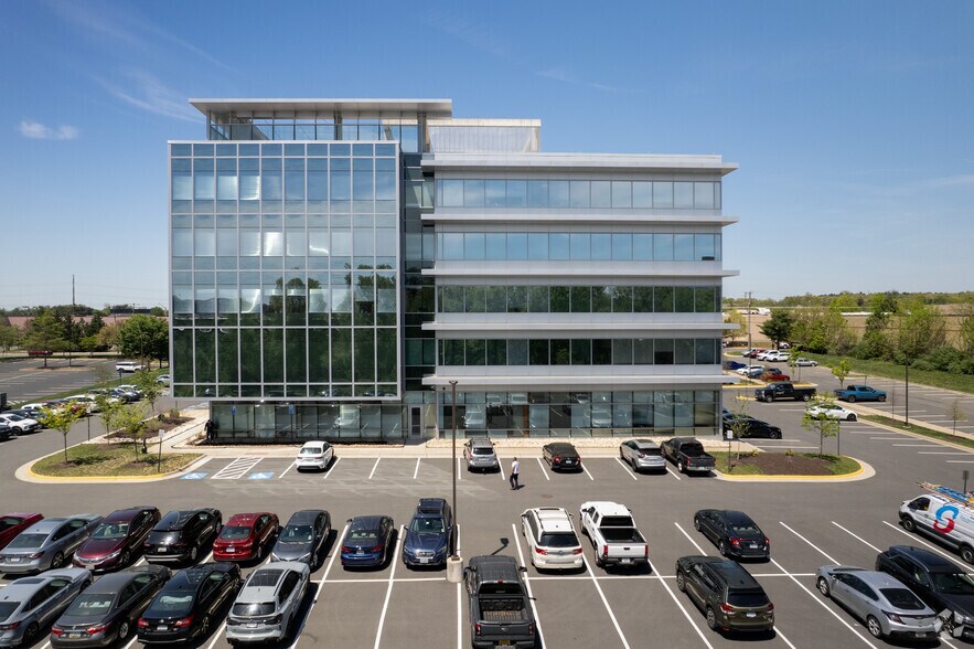 More Photos Of 14401 Penrose Pl, Chantilly Office For Lease