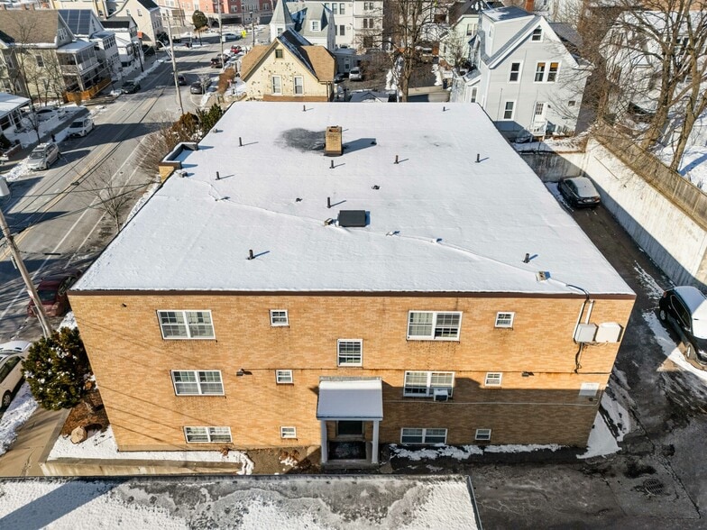 More Photos Of 238 Chelsea St, Everett Apartments For Sale