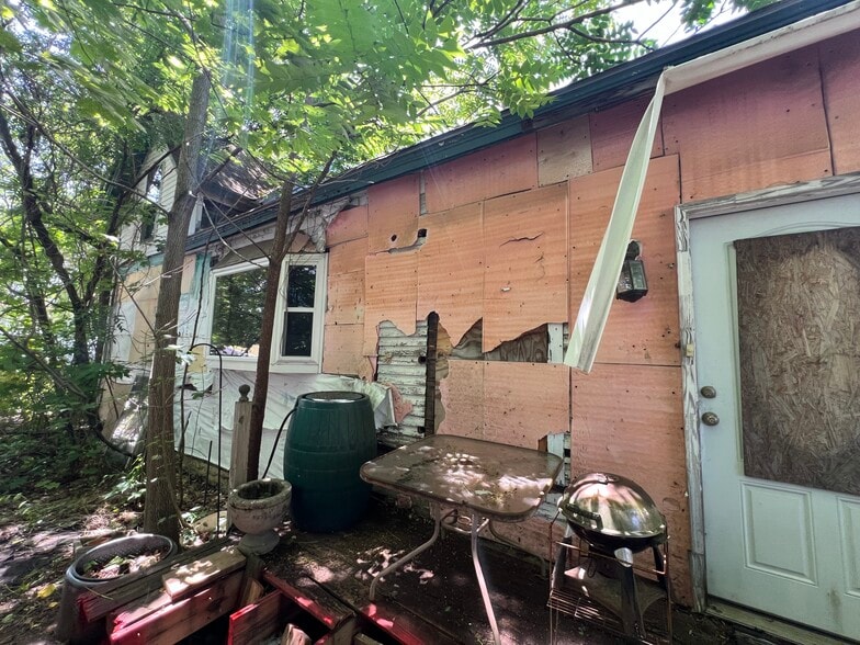 More Photos Of 502 Manchester St, Manchester Multifamily For Sale