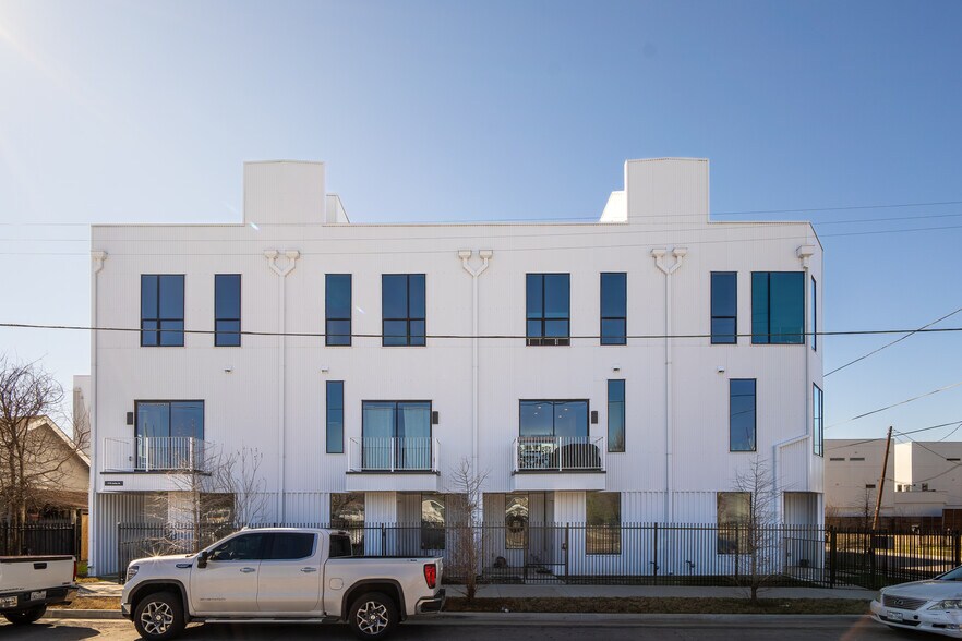 More Photos Of 4322 Roseland Ave, Dallas Apartments For Sale