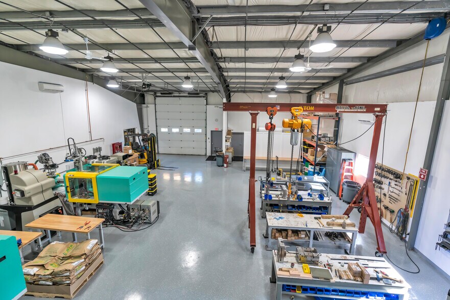 More Photos Of 19 Pomerleau St, Biddeford Industrial For Lease