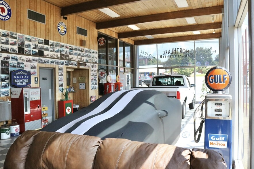 More Photos Of 214 W Main St, Gallatin Auto Dealership For Lease