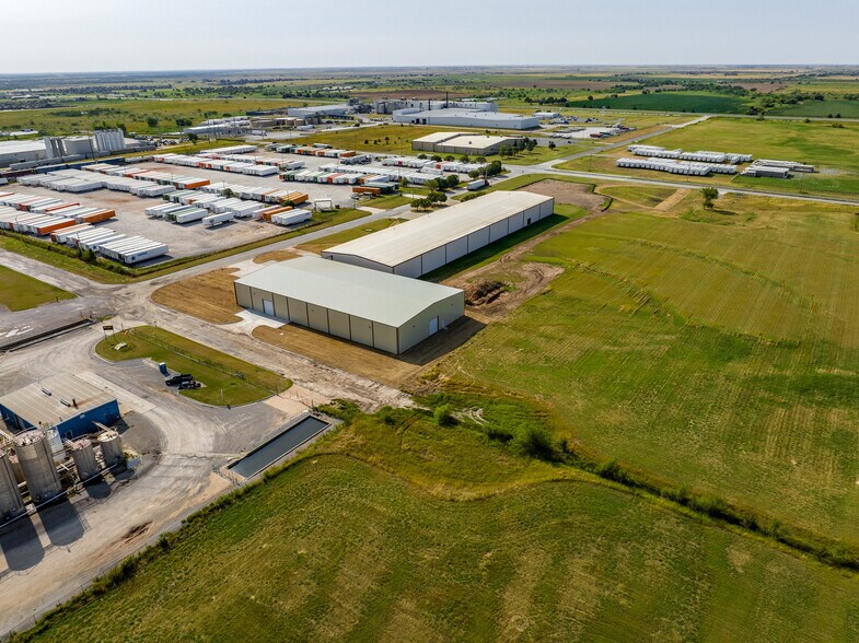 More Photos Of 601 SW Ard Ave, Lawton Warehouse For Sale