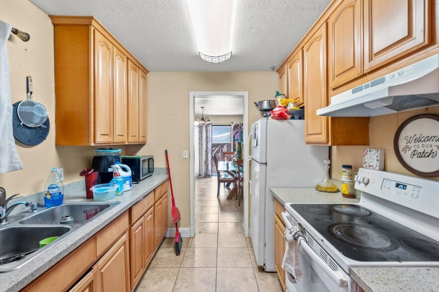 More Photos Of 33454 7th St, Union City Apartments For Sale