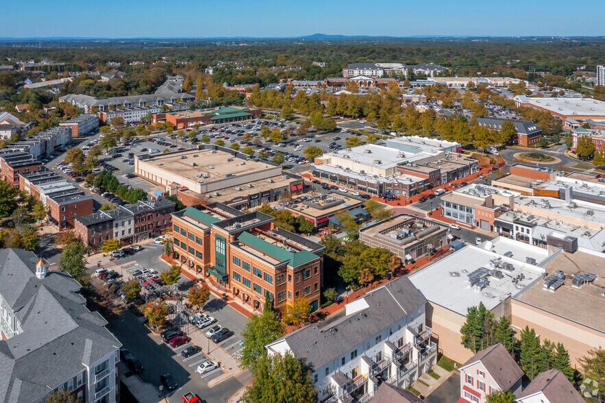 More Photos Of 502-514 Main St, Gaithersburg Office For Lease