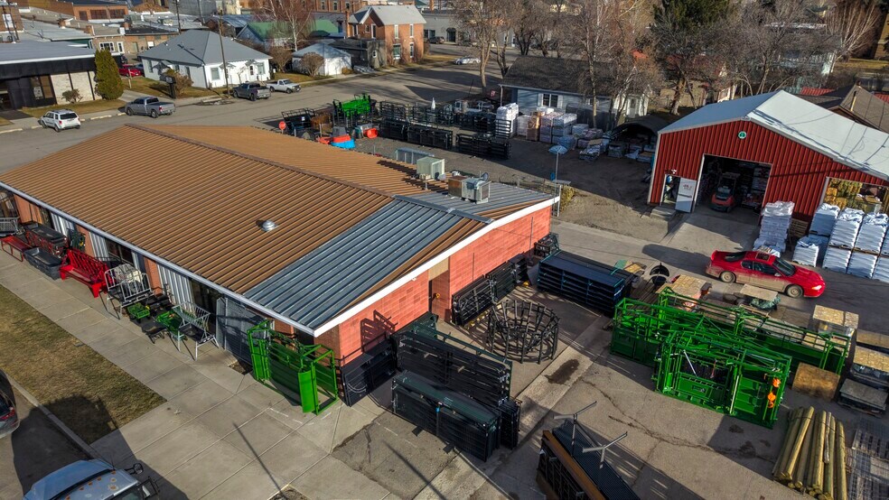 More Photos Of 401 Milwaukee Ave, Deer Lodge Office For Sale