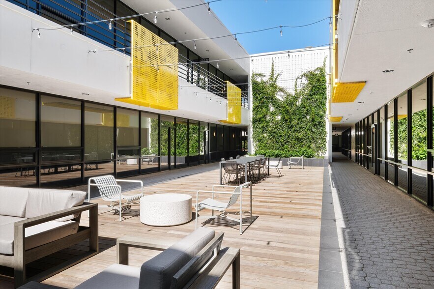 More Photos Of 2701 Ocean Park Blvd, Santa Monica Medical For Lease