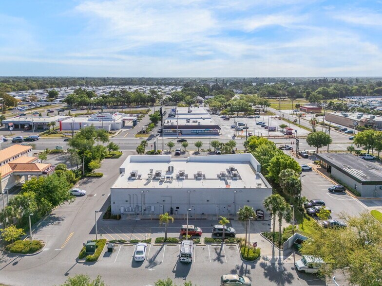 More Photos Of 6228 14th St W, Bradenton Storefront For Lease