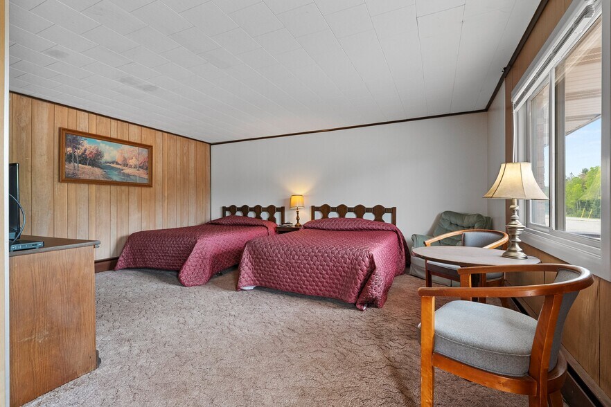 More Photos Of W11466 US Hwy 8, Dunbar Restaurant For Sale