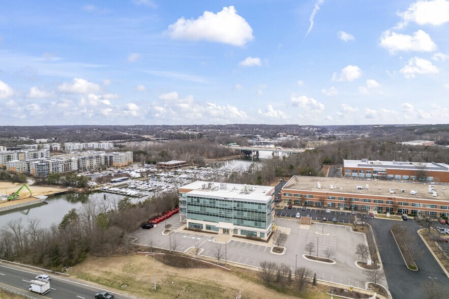 More Photos Of 10718 Richmond Hwy, Lorton Office For Lease
