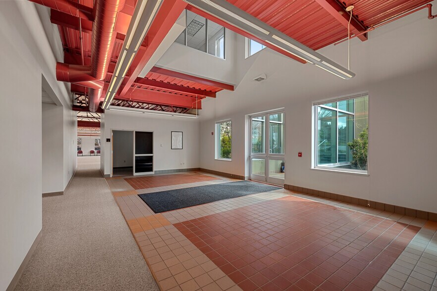 More Photos Of 100 Technology Ln, Elma Office For Lease