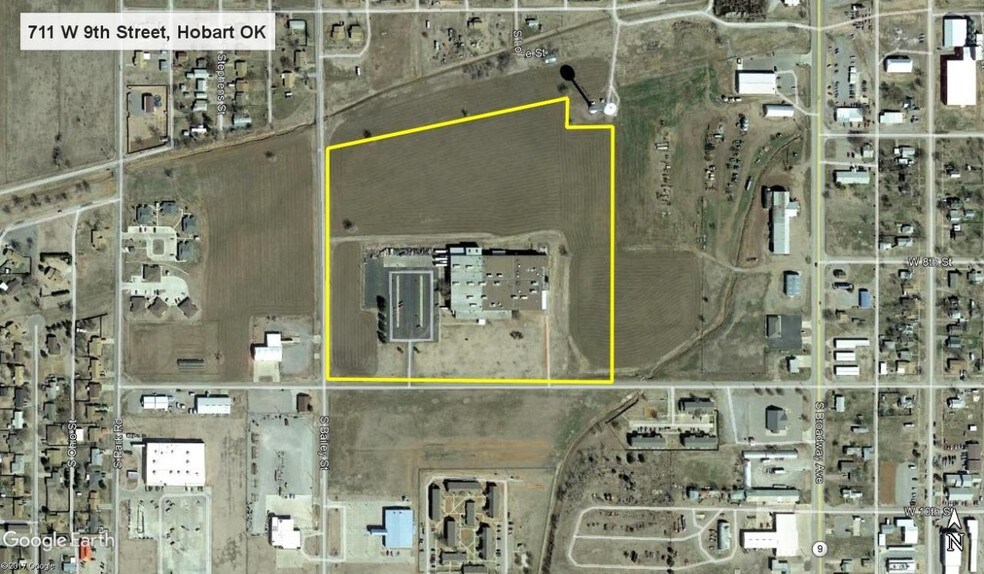 More Photos Of 711 W 9th St, Hobart Manufacturing For Lease