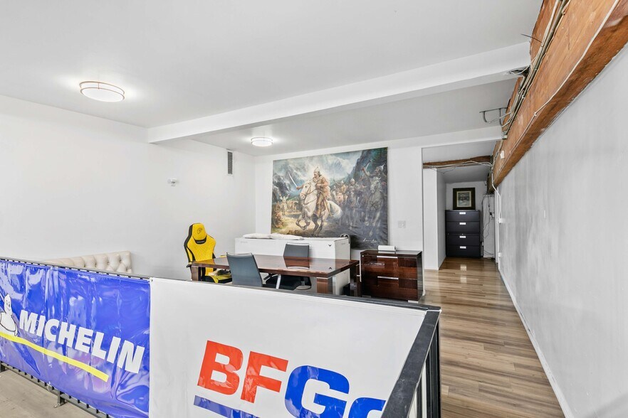 More Photos Of 3133 W Burbank Blvd, Burbank Coworking Space