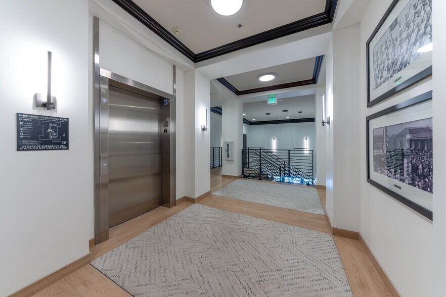 More Photos Of 2488 Historic Decatur Rd, San Diego Office For Lease