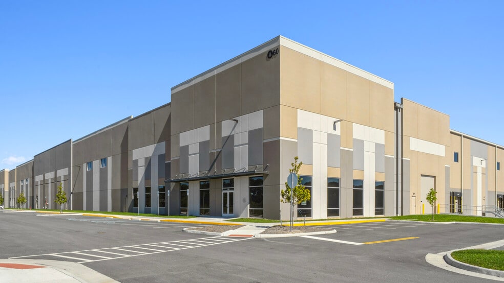 More Photos Of 30 Aberdeen Rd, Hampton Unknown For Lease