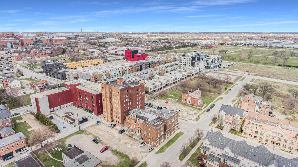 More Photos Of 2627 John R St, Detroit Apartments For Sale