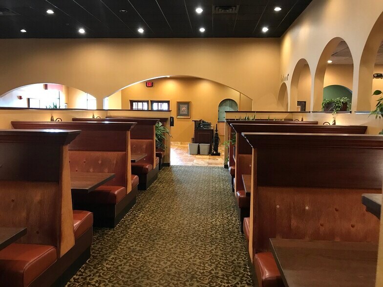 More Photos Of 2949 Triverton Pike Dr, Madison Restaurant For Sale