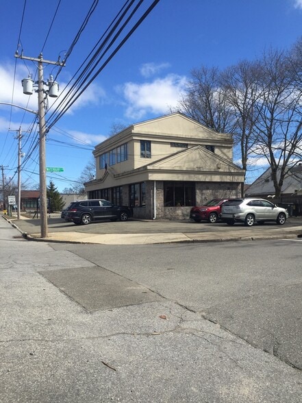 More Photos Of 950 Jericho Tpke, Westbury Office For Sale