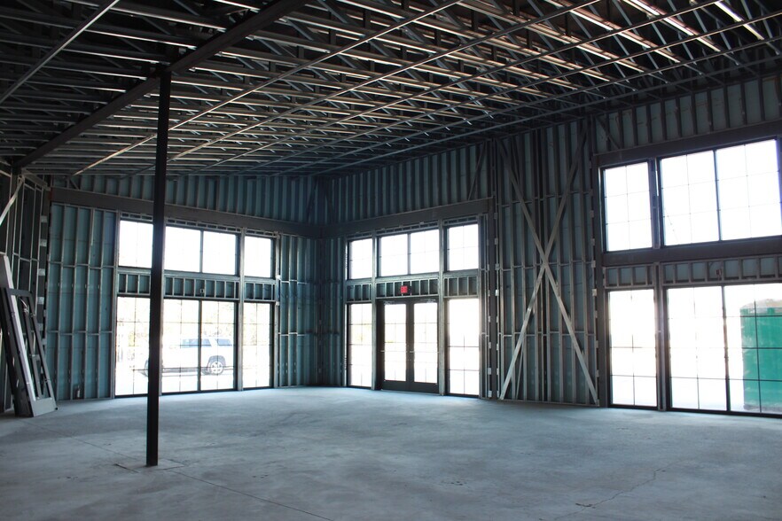 More Photos Of 15210 Fitzhugh Rd, Austin Unknown For Lease