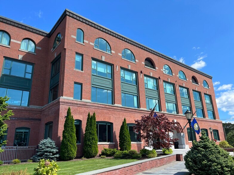 More Photos Of 1 Harbour Pl, Portsmouth Office For Lease