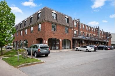 More Photos Of 2025 Upper Middle Rd, Burlington Apartments For Sale