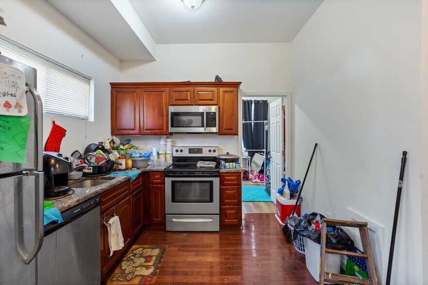 More Photos Of 3301-3303 N 16th St, Philadelphia Apartments For Sale