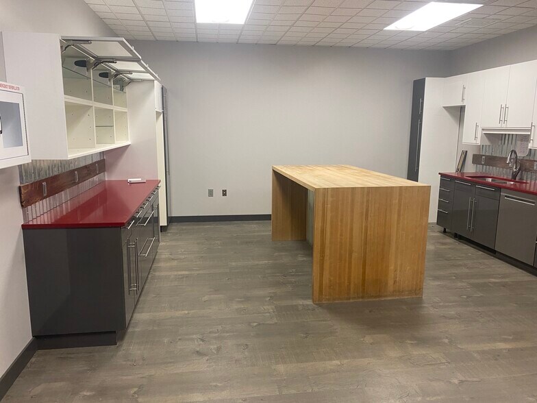 More Photos Of 3909 Research Park Dr, Ann Arbor Office For Lease