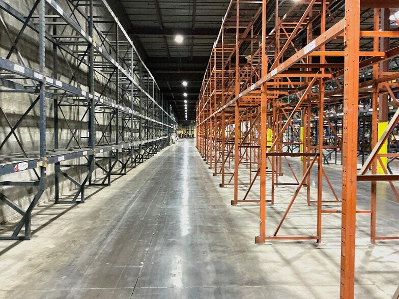More Photos Of 891 Beaver Dr, Dubois Warehouse For Lease