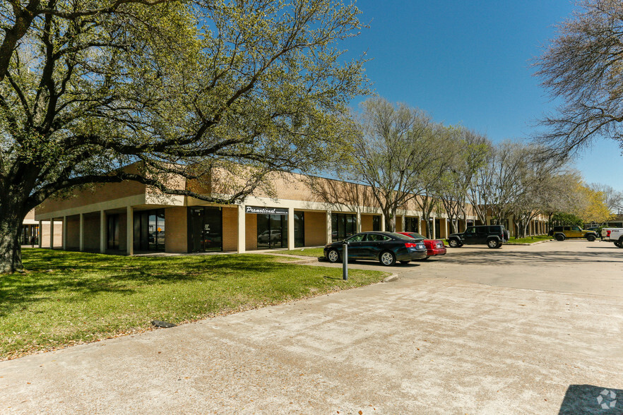 Primary Photo Of 1700-1750 W Sam Houston Pky N, Houston Unknown For Lease